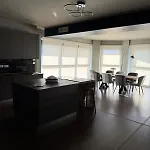 Elegant Office With A View דירה ואלמדררה