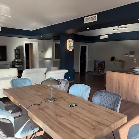 Διαμέρισμα Elegant Office With A View Valmadrera
