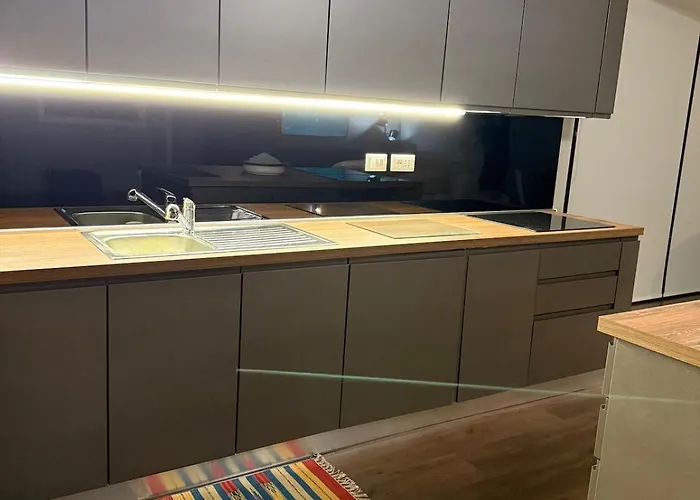 Elegant Office With A View Apartamento *