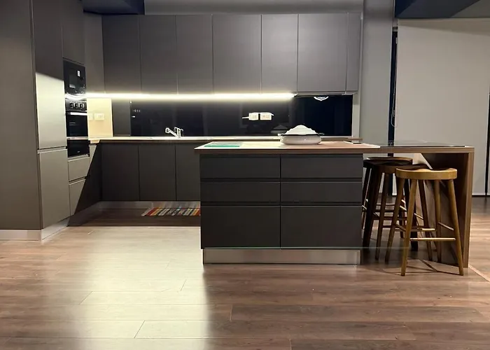 Elegant Office With A View Apartamento *