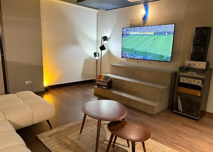 Elegant Office With A View *